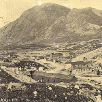 Cover image for Linda Valley : collection of postcards.